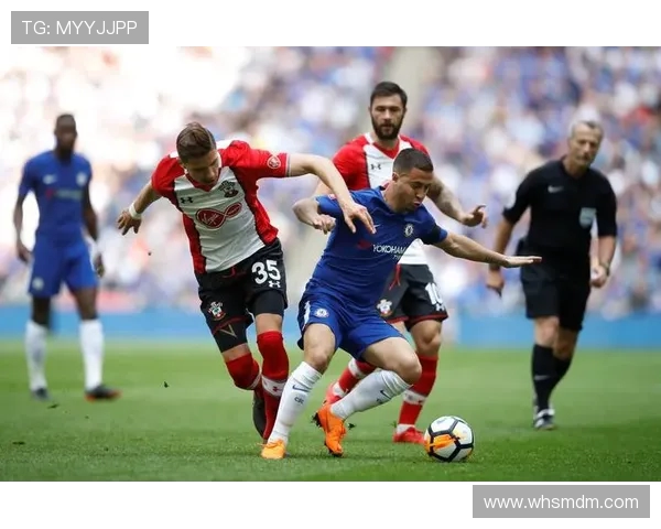 英超职业球员体能训练及竞技状态全方位解析 英超职业球员体能训练及竞技状态全方位解析
