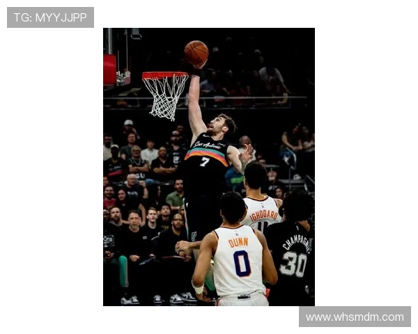 卡梅隆托马斯第二节火力全开9投7中狂砍18分助力球队进攻大旗高扬 卡梅隆托马斯第二节火力全开9投7中狂砍18分助力球队进攻大旗高扬